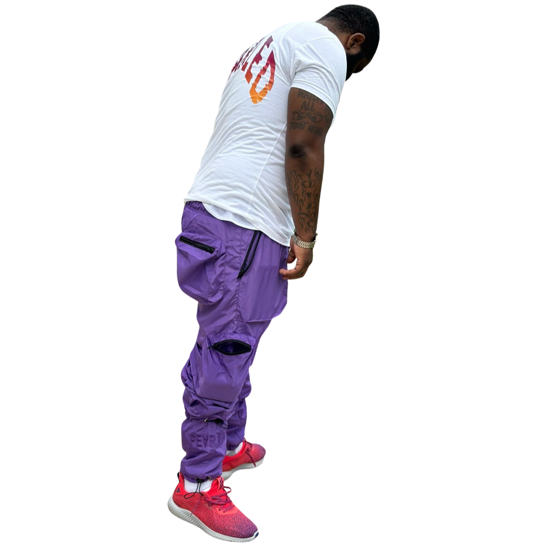 styling purple cargos 💜⚡️ ig: priyabopz #cargotrousers